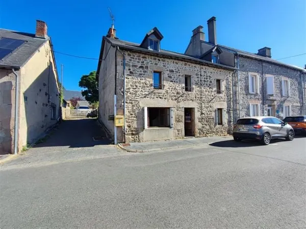 Maison de charme au coeur de Sornac