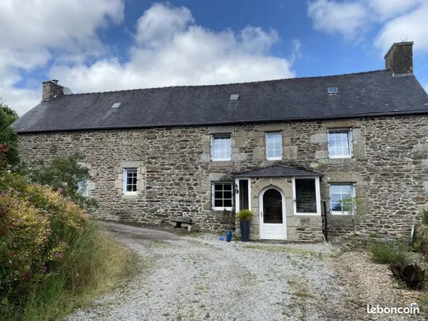 Longère 4 pièces 136 m²