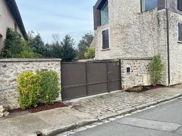 Vends maison rénovée haut de gamme -175m² - Crespieres