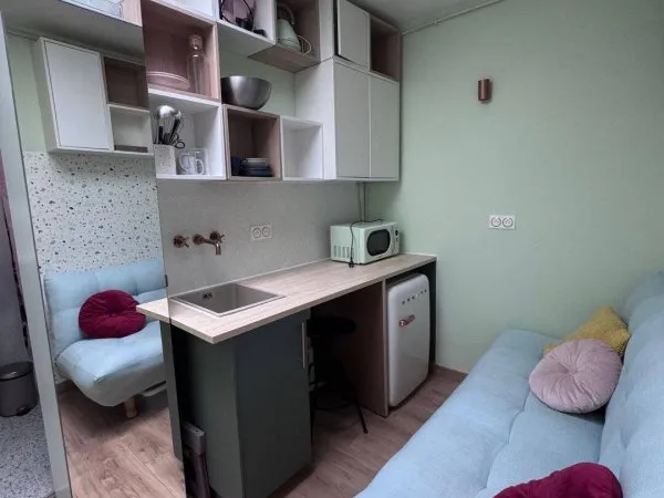 Studio 1 pièce 9 m²
