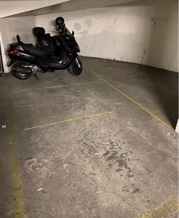 Parking scooter paris 15eme
