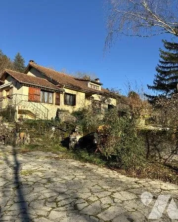 Maison 6 pièces 196 m²