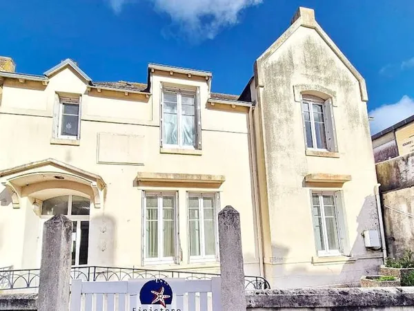 Maison 10 pièces 160 m²
