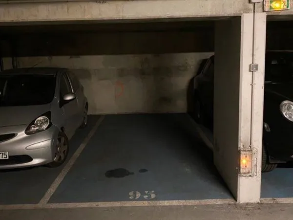 Parking 12 m²