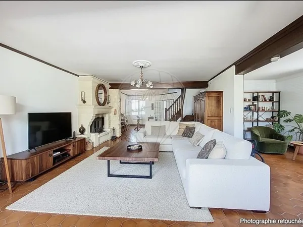 Maison Vente Saintes-Maries-de-la-Mer 6p 185m² 598000€