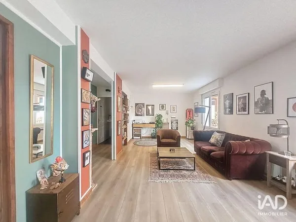 Immeuble commercial 1 pièce 53 m²