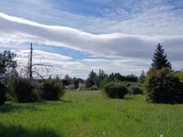 Terrain 300 m²