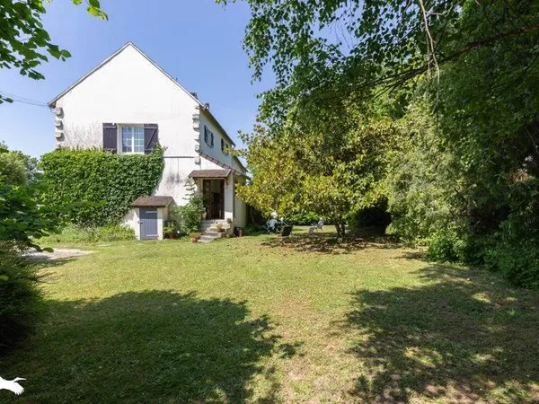 Maison en pierre de 5 pièces principales