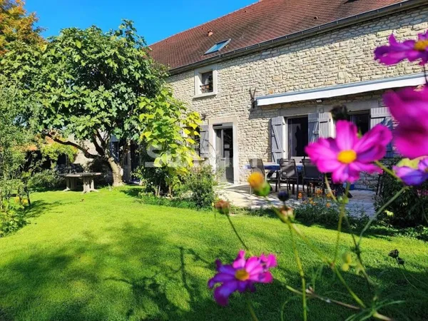 ANCIENNE FERME BOURGUIGNONNE