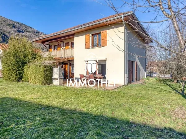 Maison 6P + C 157 m2