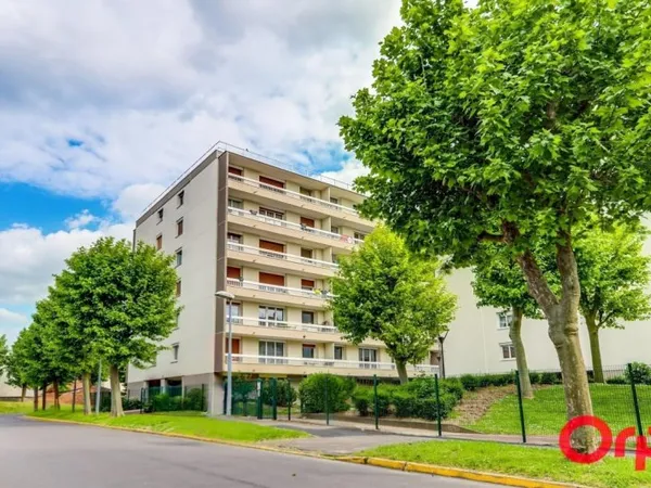 Appartement À Vendre avec balcon, ascenseur et parking