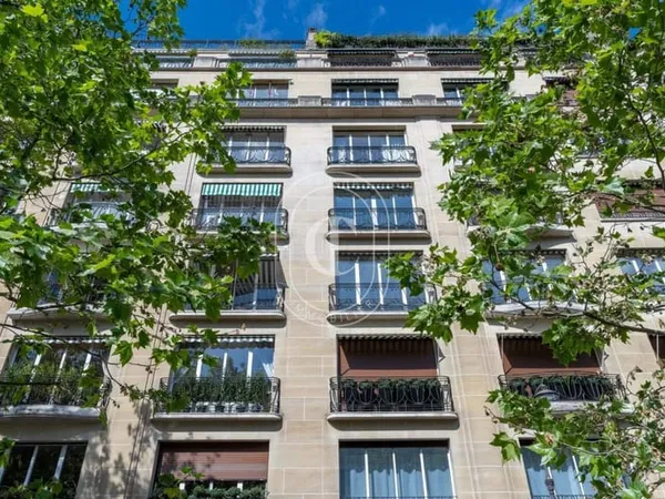 Bureaux 153 m²