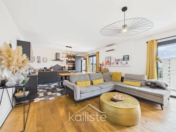 Appartement 4 pièces 93 m²