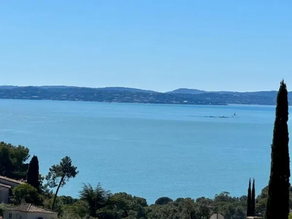 Maison Vente Roquebrune-sur-Argens 10p 220m² 1210000€