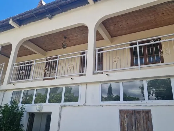 MAISON F7 A VENDRE ST-DENIS CENTRE VILLE ILE DE LA RÉUNION