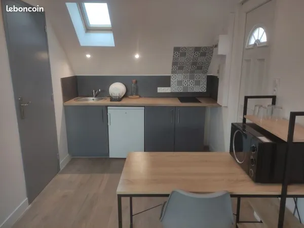 Studio indépendant chez l'habitant. Idéal étudiant alternance, mission professionnelle moyenne durée