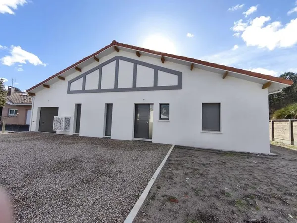 VILLA NEUVE 5 PIECES 150 m2