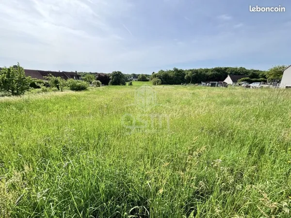 Terrain 1627 m² Saint-Épain