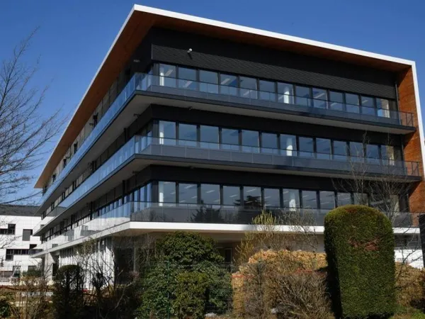 Bureau 1788 m²