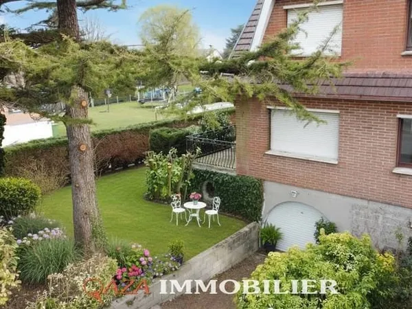 Maison 9 pièces 200 m²