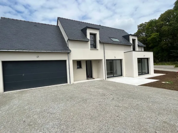 Maison Brandivy 5 pièce(s) 123.08 m2