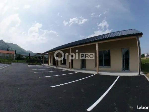 Local commercial 406 m²