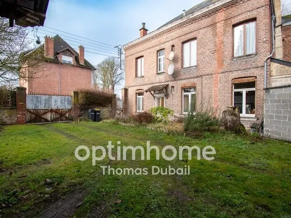 Maison semi-individuelle avec dépendance - Proche centre-ville
