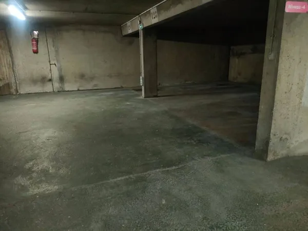 Parking 13 m²