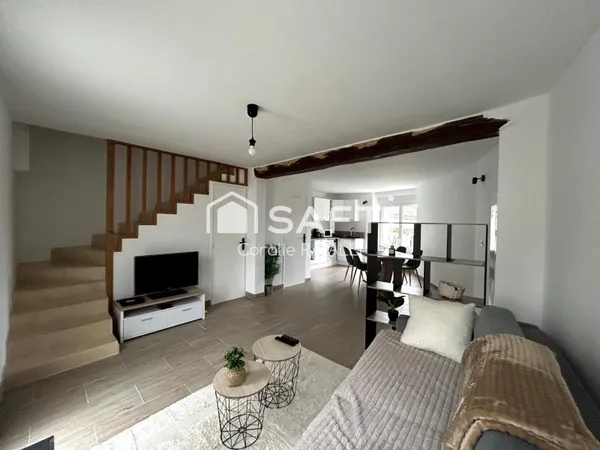 Maison rénovée à Roullet-Saint-Estèphe Zéro travaux à prévoir !