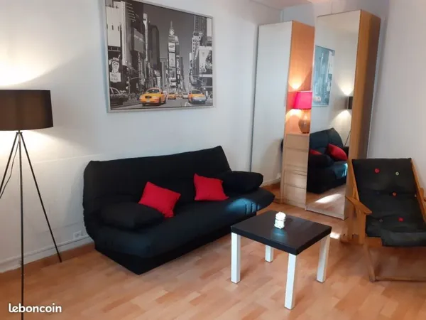 Studio montmartrois (Abbesses, Caulaincourt)
