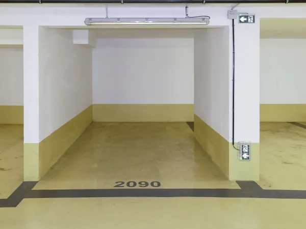 Loue parking 12m² Courbevoie