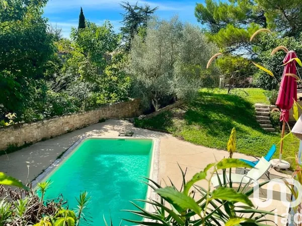 Maison 6 pièces 225 m²