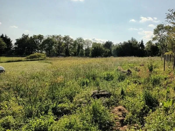 Terrain 2700 m²