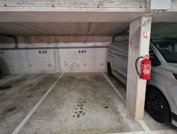 Place de parking à louer