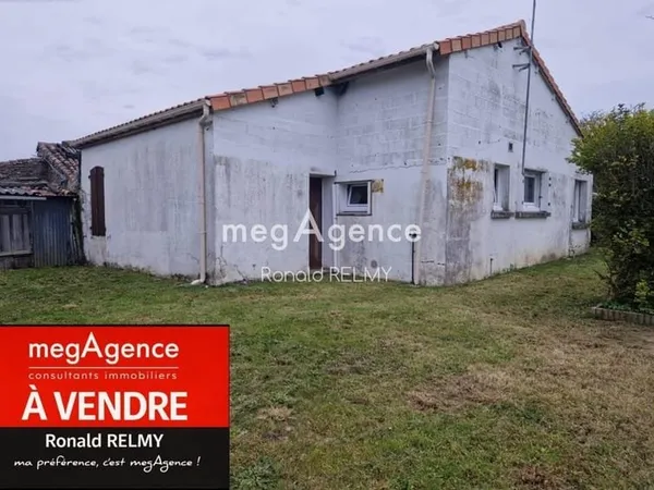 Le terrain idéal est ici : 720 m² avec maison à rénover ou à reconstruire à 7 minutes de la plage de