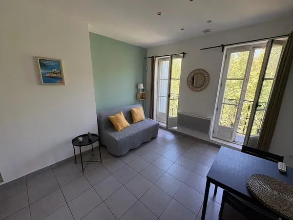 STUDIO RENOVE MEUBLE DERNIER ETAGE