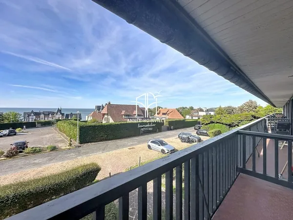 APPARTEMENT TRAVERSANT - VUE MER