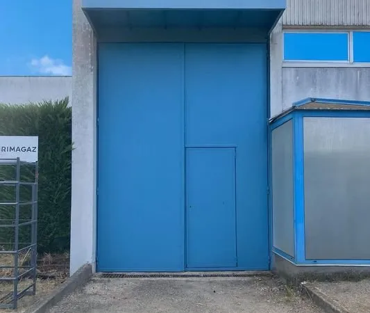 Local d'activité 400 m2