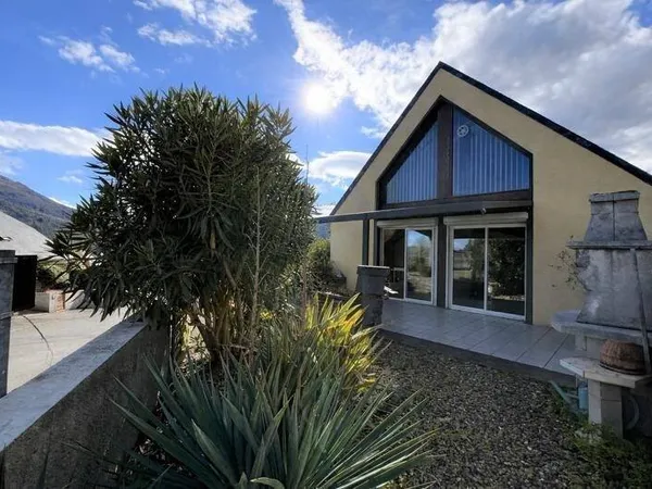 Maison de plain-pied 5 pièces 181 m²