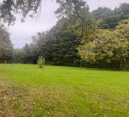 Terrain 1880 m²