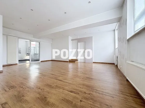TRES BEL APPARTEMENT DE TYPE F4 A LOUER A CHERBOURG EN HYPER CENTRE AVEC GARAGE