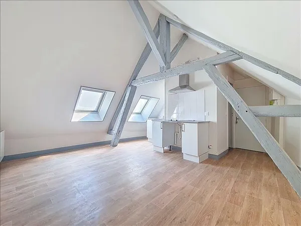 Appartement - 1er étage - 14,56 m2 - 1 pièce - Non meublé