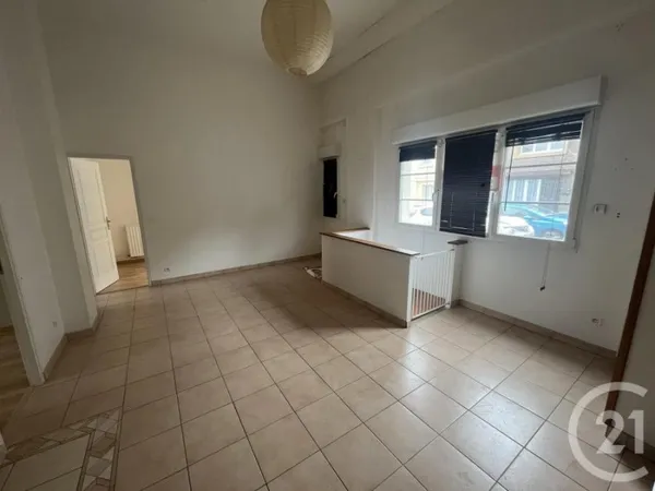 Appartement 5 pièces 64 m²