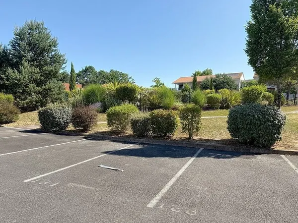Parking dans résidence sécurisée !