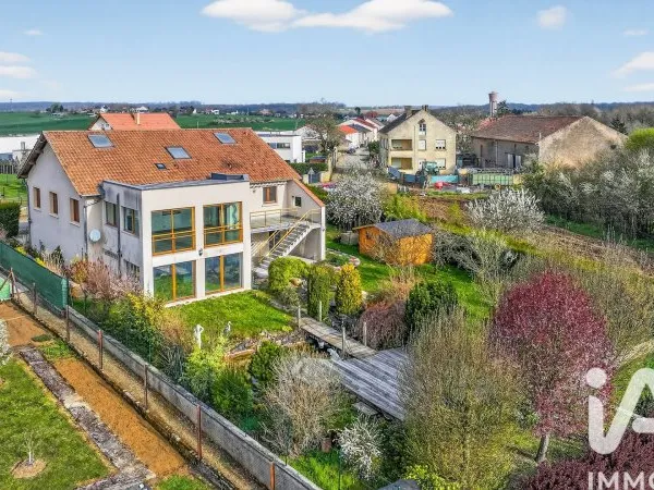 Maison 8 pièces 180 m²