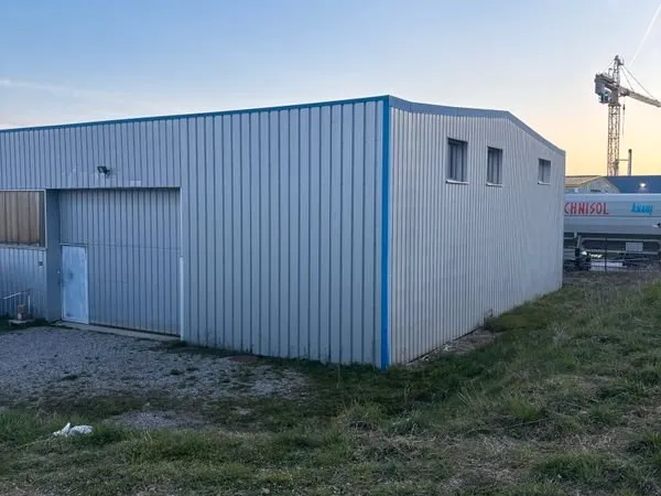 Local d'activité 175 m² - Zone artisanale