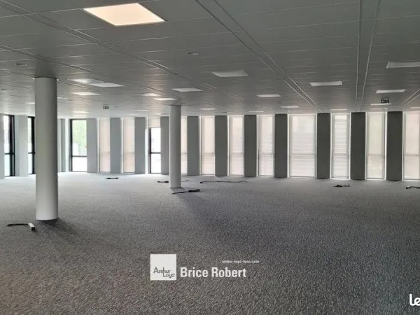 Bureaux 413 m²