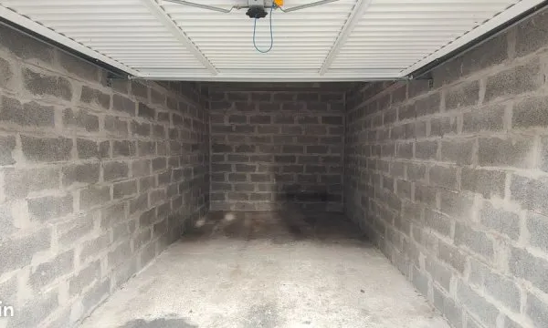 A louer garage 16 M2