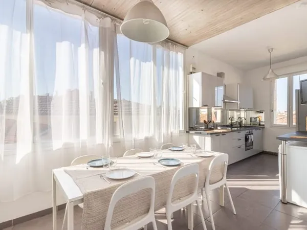 Appartement 6 pièces 100 m²