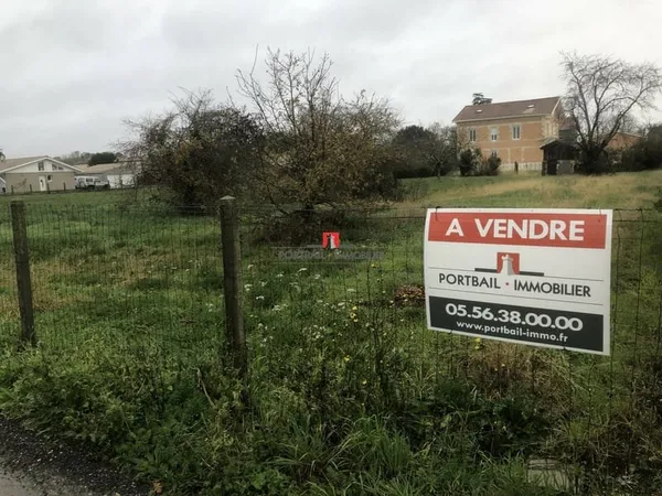 Terrain viabilisé LIBRE DE CONSTRUCTEUR au centre de CISSAC